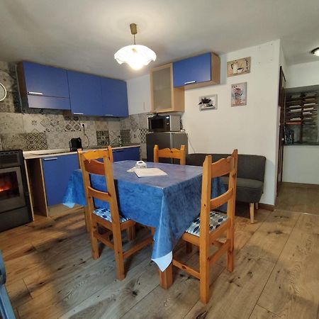 Hameau Gubioche, Casa Vacanze Chambave Номер фото